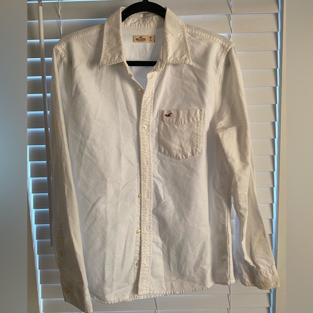 Hollister Medium Long Sleeve Button Down Shirt